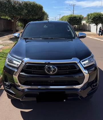 TOYOTA HILUX 2.8 D-4D TURBO DIESEL CD SRX 4X4 AUTOMÁTICO